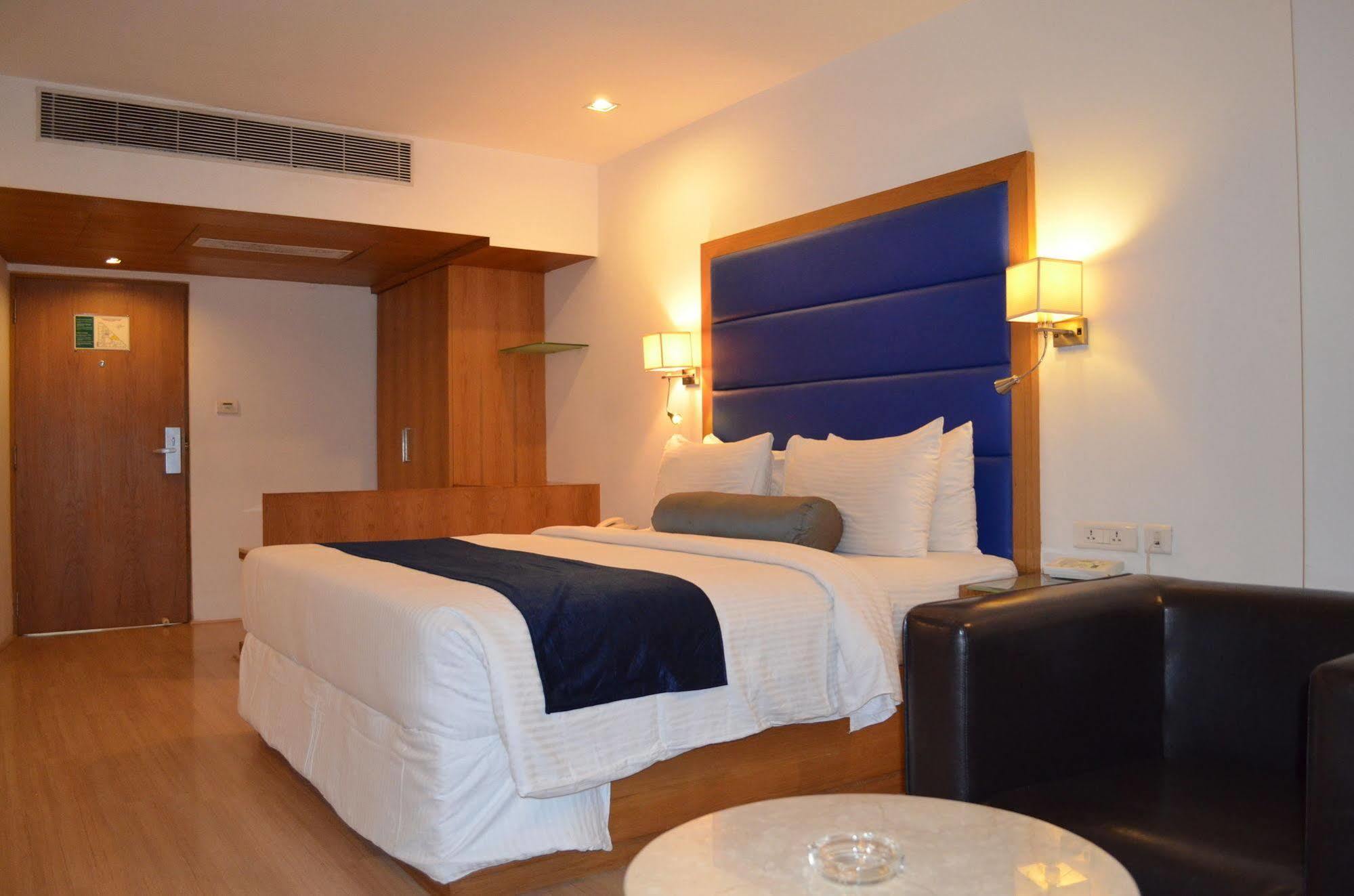 Peerless Hotel Haïdarabad Extérieur photo